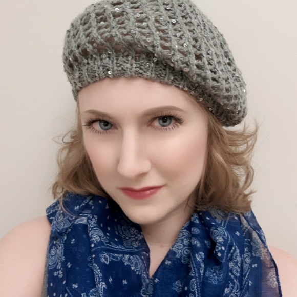 Hi, I'm Beth! - Picture 2 of 11